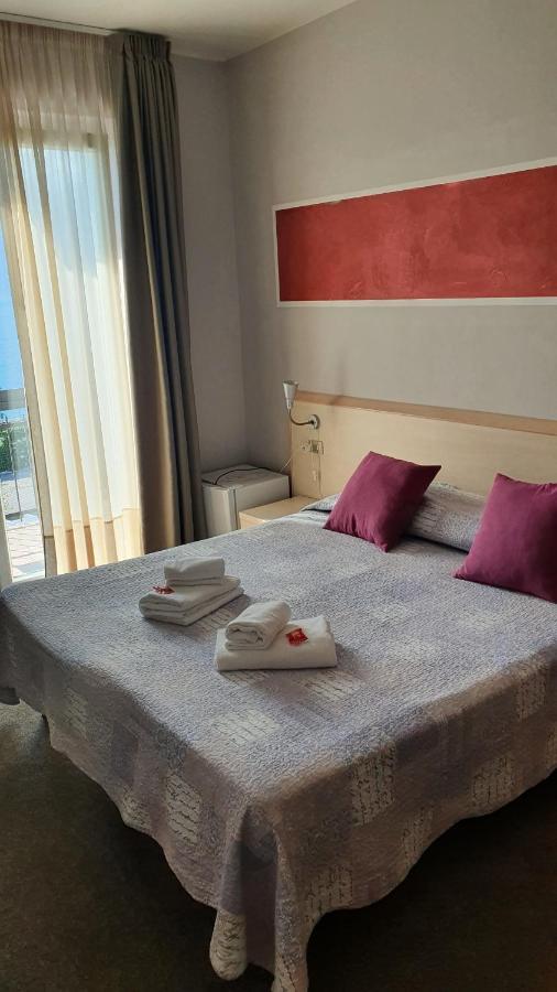 Hotel Garni Rosmari Brenzone sul Garda Kültér fotó