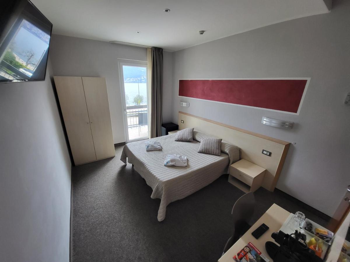 Hotel Garni Rosmari Brenzone sul Garda Kültér fotó