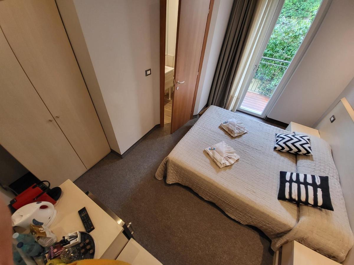 Hotel Garni Rosmari Brenzone sul Garda Kültér fotó