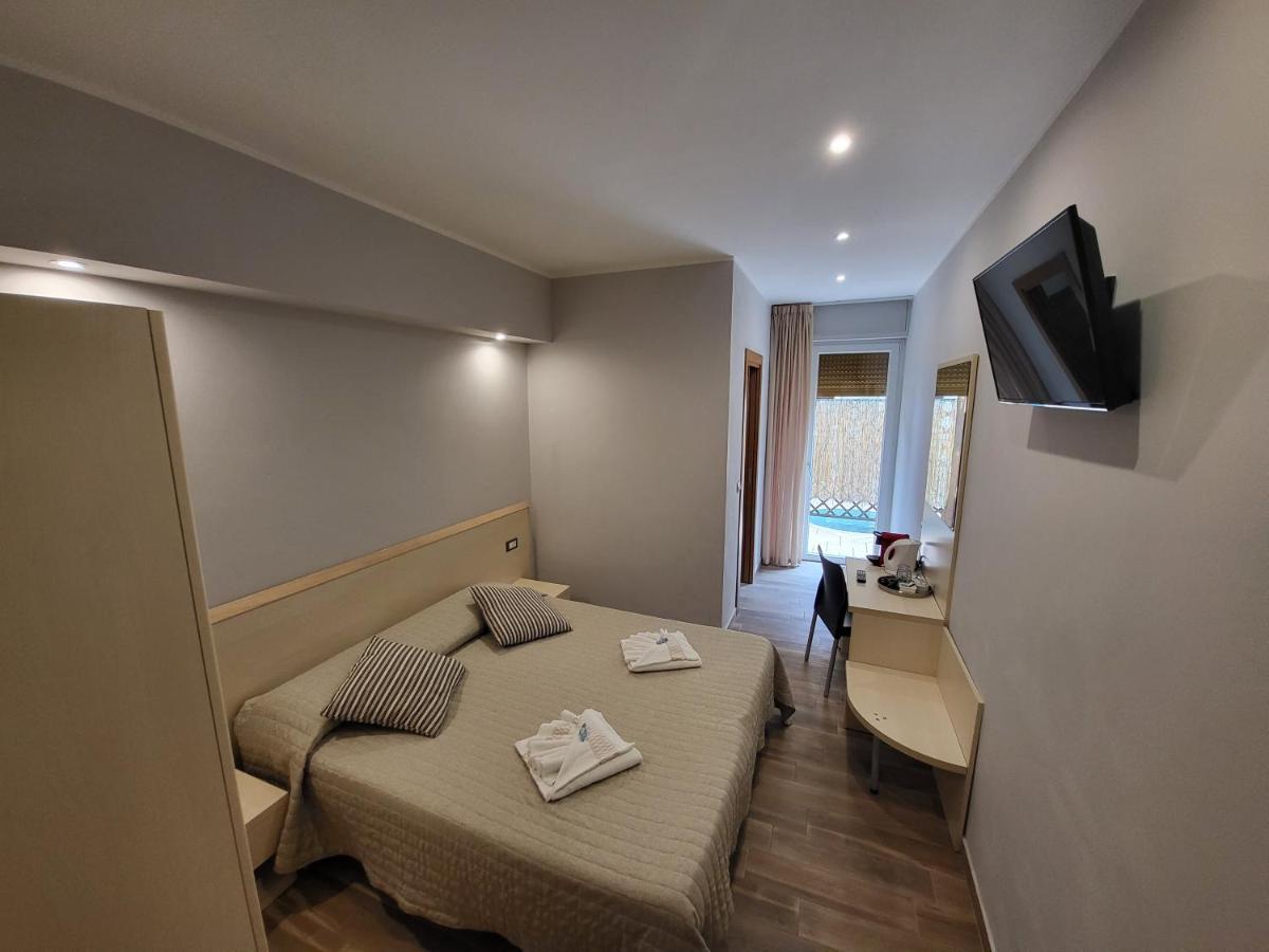 Hotel Garni Rosmari Brenzone sul Garda Kültér fotó