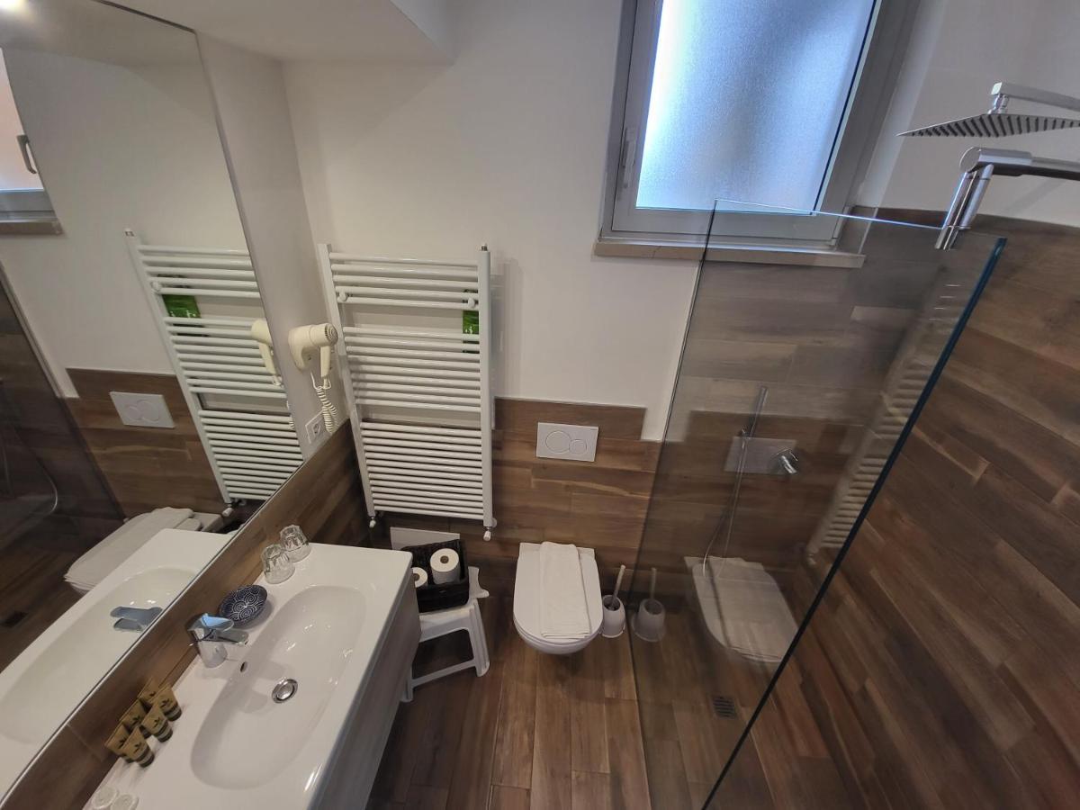 Hotel Garni Rosmari Brenzone sul Garda Kültér fotó