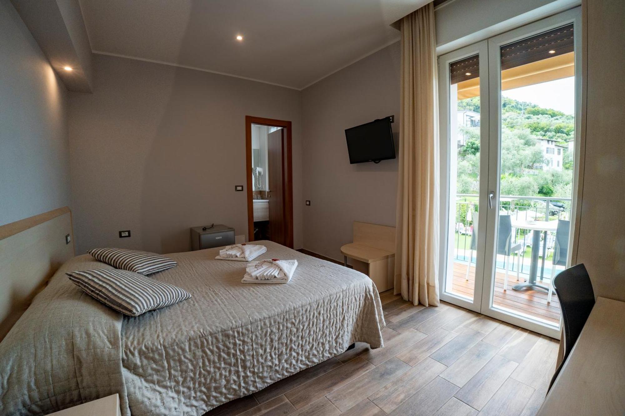 Hotel Garni Rosmari Brenzone sul Garda Kültér fotó