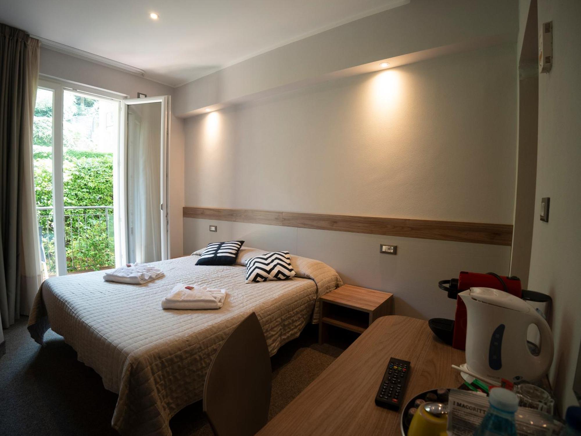 Hotel Garni Rosmari Brenzone sul Garda Kültér fotó